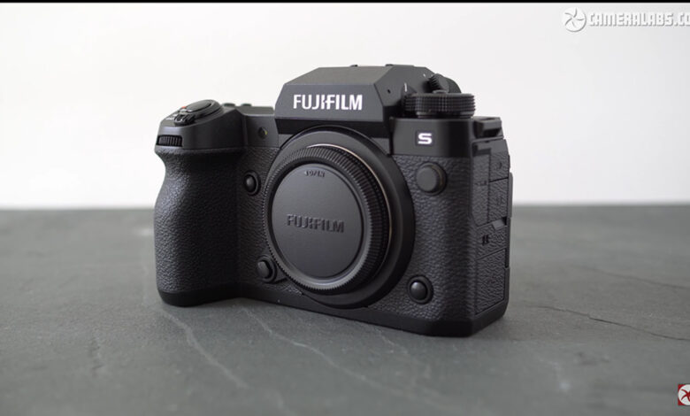How good is the Fujifilm X-H2S mirrorless camera for video work?