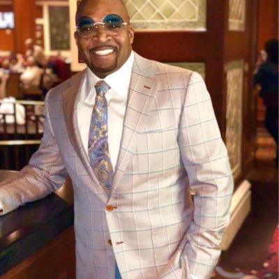 Leonard Ellerbe: "Oscar is trying to do everything possible to NOT start a war"