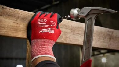 Milwaukee Large Nitrile Grade 1 Dipped Cut Work Gloves Red