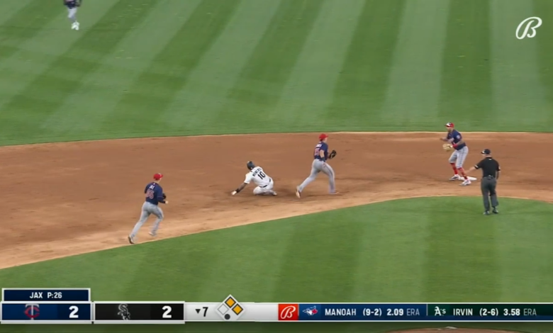 Twins pull off an impressive triple play against the White Sox