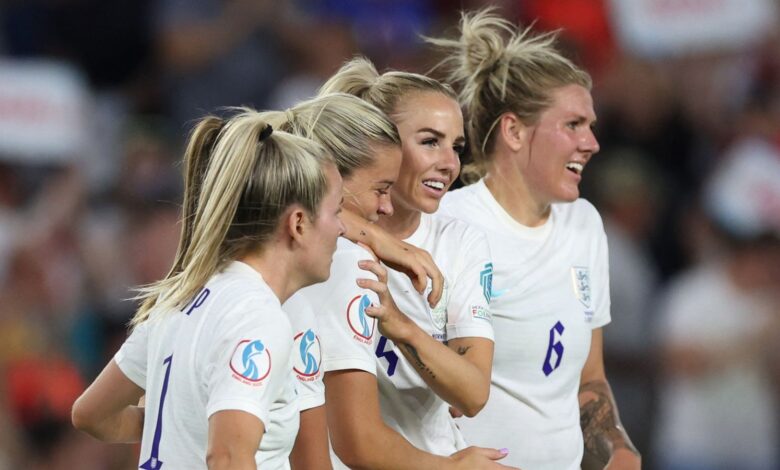 Soccer Football - Women's Euro 2022 - Group A - England v Norway - The American Express Community Stadium, Brighton, Britain - July 11, 2022 England's Alessia Russo celebrates scoring their seventh goal with Alex Greenwood, Millie Bright and Lauren Hemp REUTERS/Matthew Childs