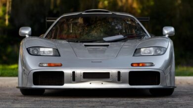 McLaren F1 with unique headlights ready to be auction headlines