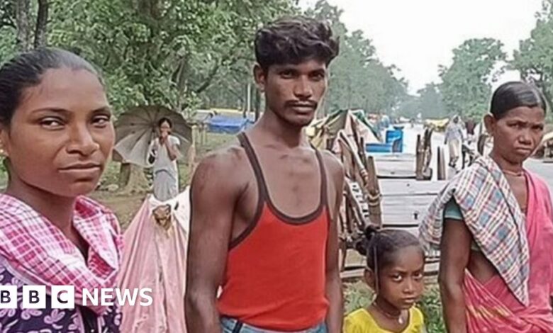Gadchiroli: Indian tribal families living on highways with animals