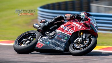 DesmoSport Ducati nóng bỏng để trót lọt trận cận chiến ở Morgan Park