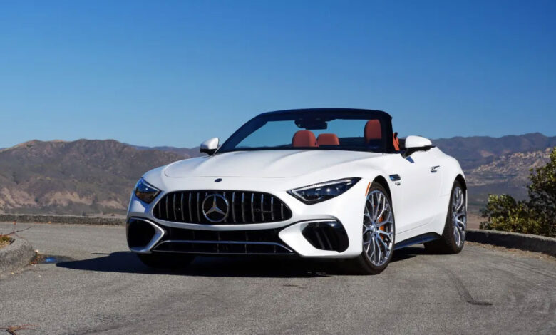 2022 Mercedes-AMG SL 55 has a starting price of 138,450 USD