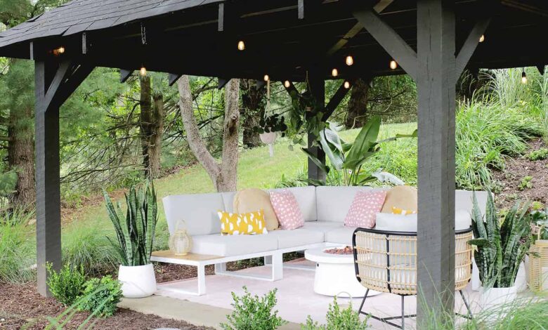 A backyard makeover for our outdoor pavilion (Before + After!)