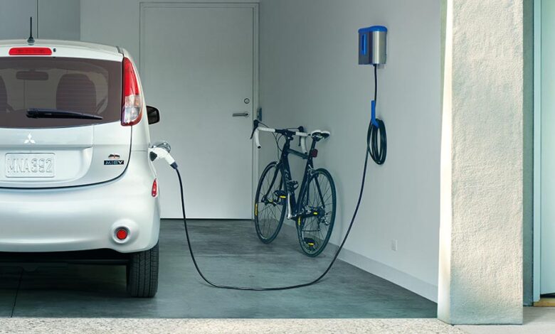 Electric vehicle prices need to be halved to attract consumers - Increase much?