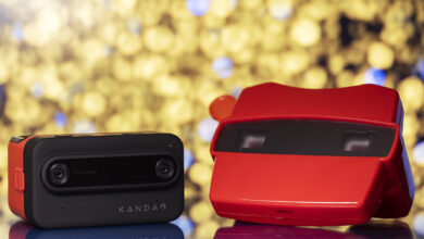 Fstoppers Reviews the Kandao QooCam EGO: Capturing 3D Magic, but With a Fatal Flaw