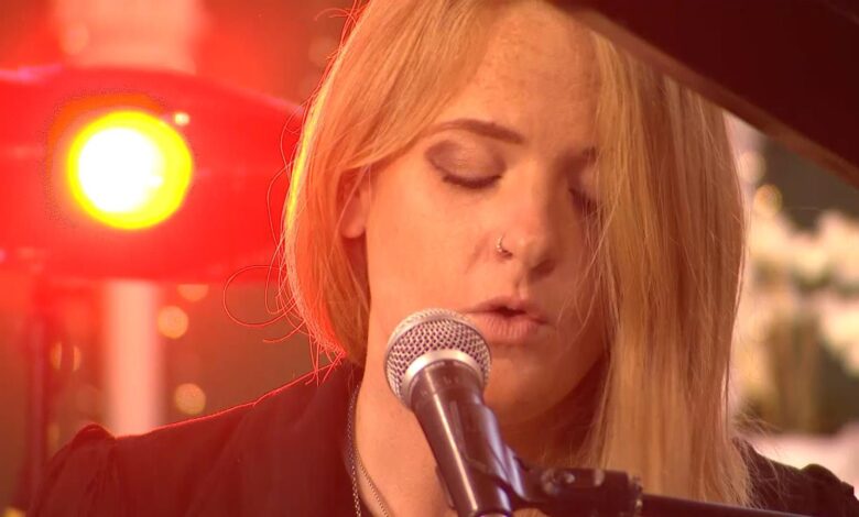 Bristol-based singer Elles Bailey usually travels to around a dozen EU countries each year - and has built up a large European fanbase.