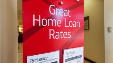 Mortgage refinancing falls to 22-year low