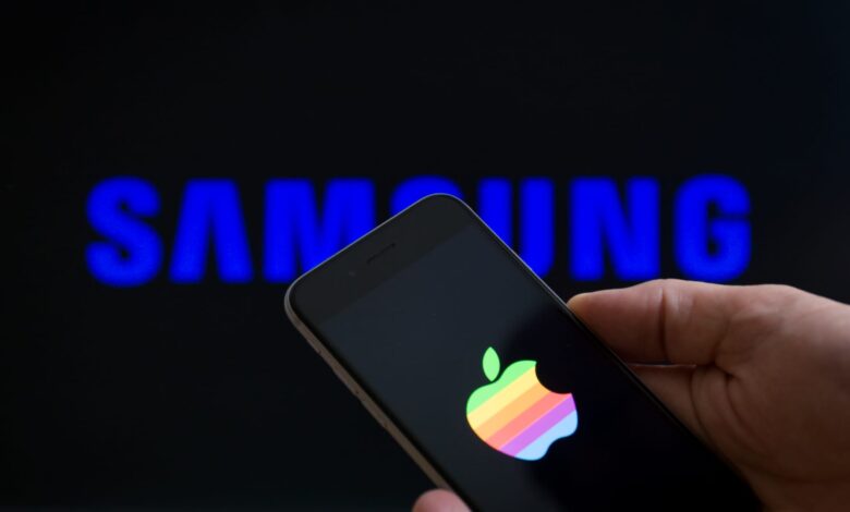 Technology investor Paul Meeks is harsh on Apple and Samsung