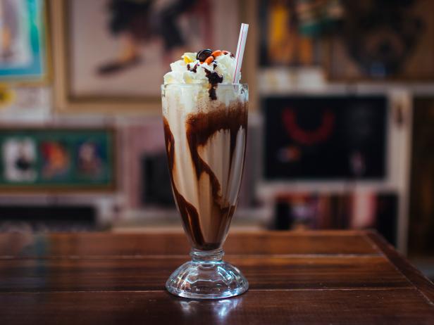 Driving To Arizona Record for 'Most Showcase of Milkshakes' |  FN Dish - Behind the scenes, Food Trends and Best Recipes: Food Network