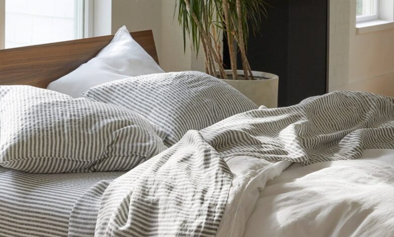 Brooklinen 2022 Sale: 25% Off The Ideal All-season Bed Linen and Quilt Set