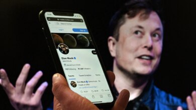 Does Elon Musk have a reason to quit buying on Twitter?