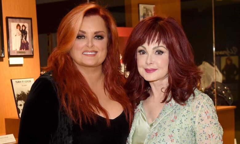 The ultimate Judds tour will include the famous tribes of the stars for Naomi