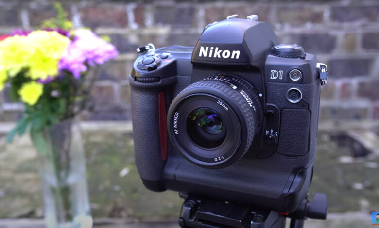 Review of one of the most important DSLR cameras in history
