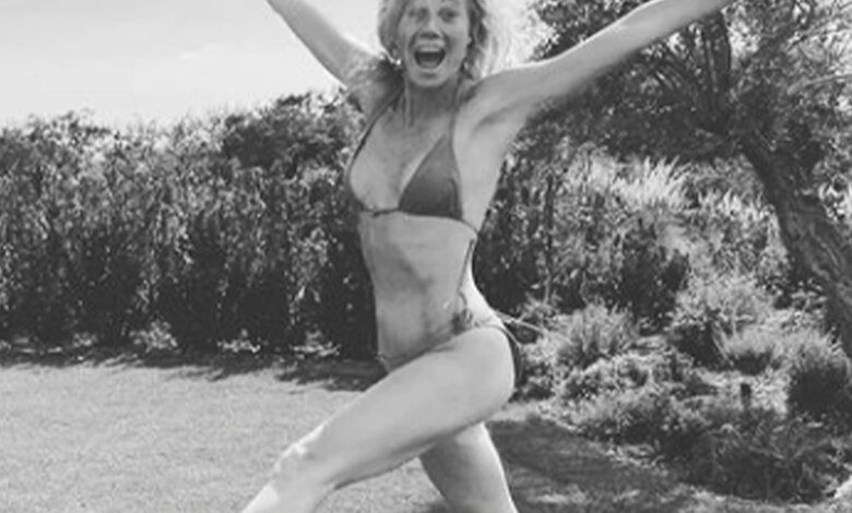 Gwyneth Paltrow poses in bikini & hugs 'wrinkles' before day 50