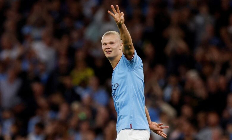 Soccer Football - Premier League - Manchester City v Nottingham Forest - Etihad Stadium, Manchester, Britain - August 31, 2022 Manchester City's Erling Braut Haaland celebrates scoring their third goal and completing his hat-trick Action Images via Reuters/Jason Cairnduff EDITORIAL USE ONLY. No use with unauthorized audio, video, data, fixture lists, club/league logos or 'live' services. Online in-match use limited to 75 images, no video emulation. No use in betting, games or single club /league