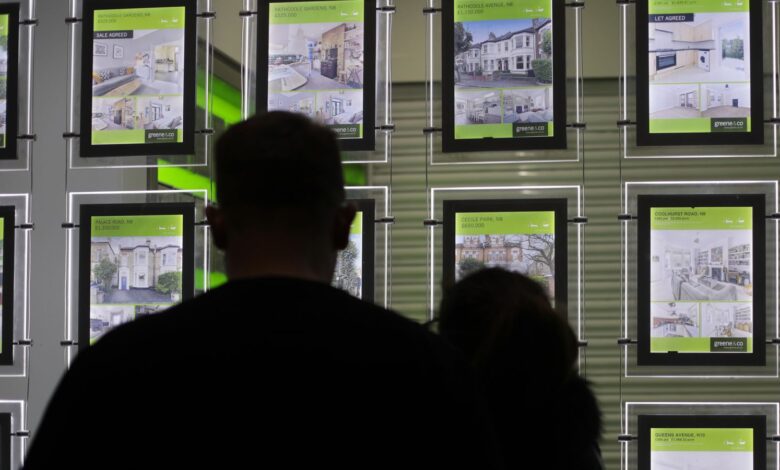 Average UK house price up 15.5% in the year to July |  Business newsletter