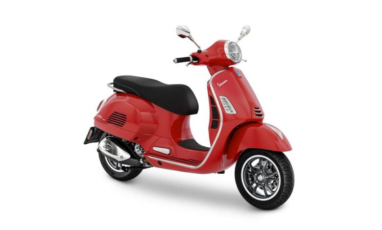 In 2023 Vespa GTS launches scooter - four model variants, two engine choices, 125 cc and 300 cc