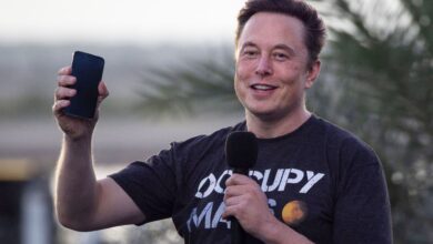 Elon Musk, new owner of Twitter, tweets baseless conspiracy theory about Paul Pelosi attack
