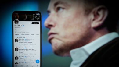 Elon Musk changed course and proposed to make the deal on Twitter at the original price:
