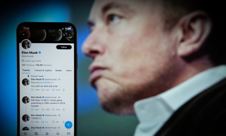 Elon Musk changed course and proposed to make the deal on Twitter at the original price: