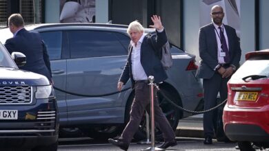 Boris Johnson battles to win support for new prime minister bid