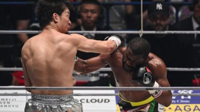 Image: Floyd Mayweather knocks out Mikuru Asakura in the exhibition