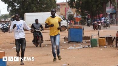 Burkina Faso coup: Gunfire in the capital and roads blocked
