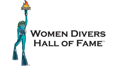 Female diver achieves platinum title