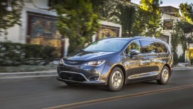 Chrysler Pacifica Hybrid PHEV 2017-2018 overcomes the risk of fire and explosion