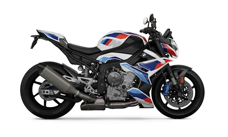 No compromise: BMW M1000R debuts with 205hp to touch