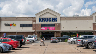 Kroger and Albertsons plan to merge to combine 2 biggest supermarket chains: NPR
