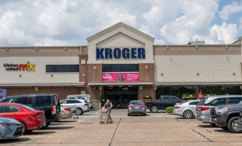 Kroger and Albertsons plan to merge to combine 2 biggest supermarket chains: NPR