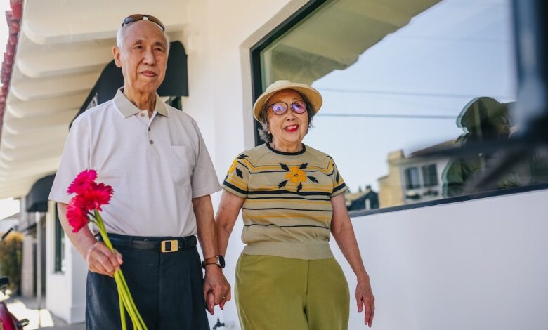 Korea distributes location tracking devices to dementia care centers