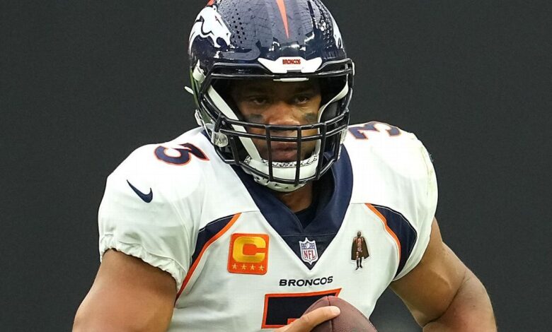 Denver Broncos QB Russell Wilson is expected to play Thursday night with the Indianapolis Colts