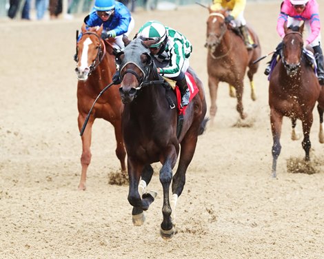 Laver earns maiden stripe at Churchill Downs