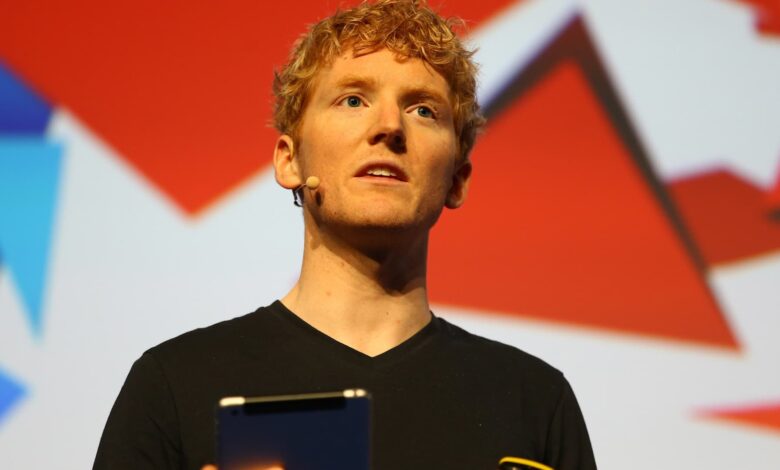 Stripe plans to lay off 14% of workers