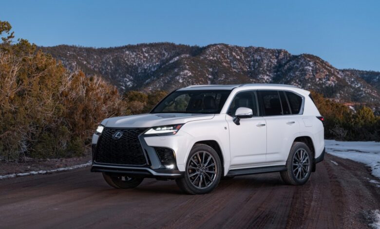 Lexus LX 600 2023 adds a few features, higher price