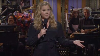 'Saturday Night Live': Amy Schumer talks about motherhood, married life in independent monologue