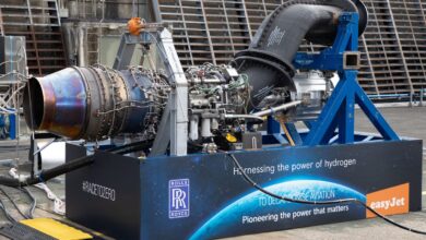 Rolls-Royce tests the world's first green hydrogen-powered jet engine