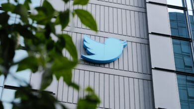Twitter employee quits after Elon Musk issues ultimatum: NPR