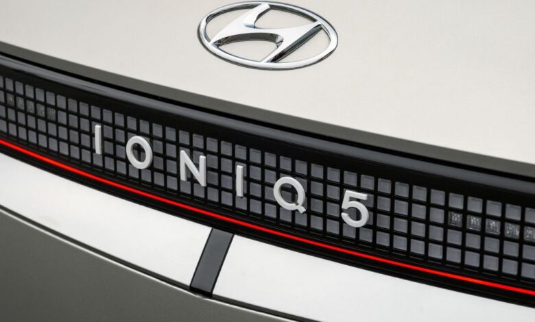 Hyundai reminds us how to pronounce its name