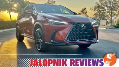 The Lexus NX450h+ 2022 is a great plug-in hybrid before going all EVs