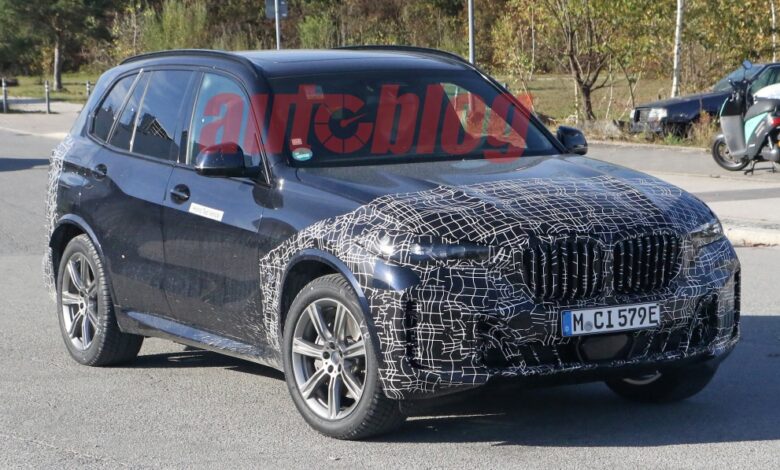 Spy photo of BMW X5 2024 showing off new styling, new lights