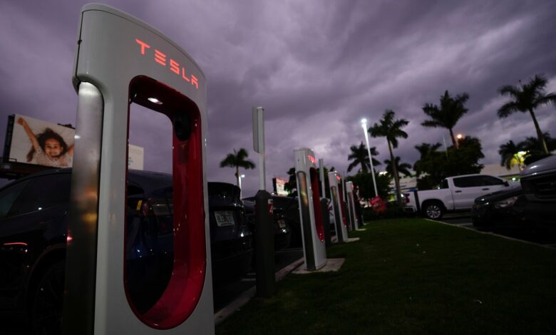 Tesla prepares to cut production in Shanghai due to weak demand