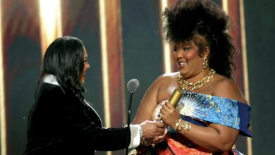 Lizzo's proud mother honors her with the People's Champion award