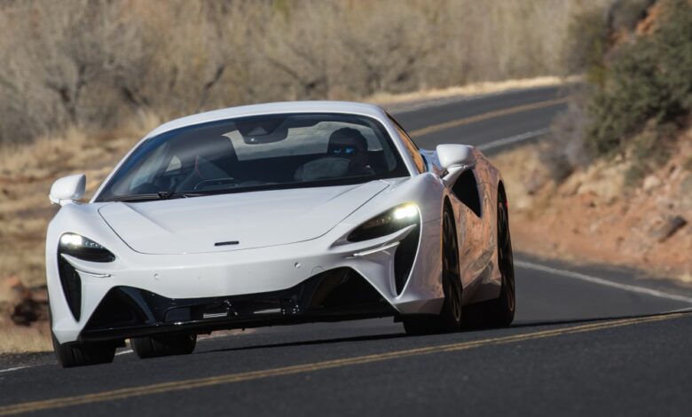 McLaren Artura 2023 recalled because of the risk of fire due to fuel leakage