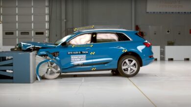 IIHS torturing equipment with beefy Ford pickups